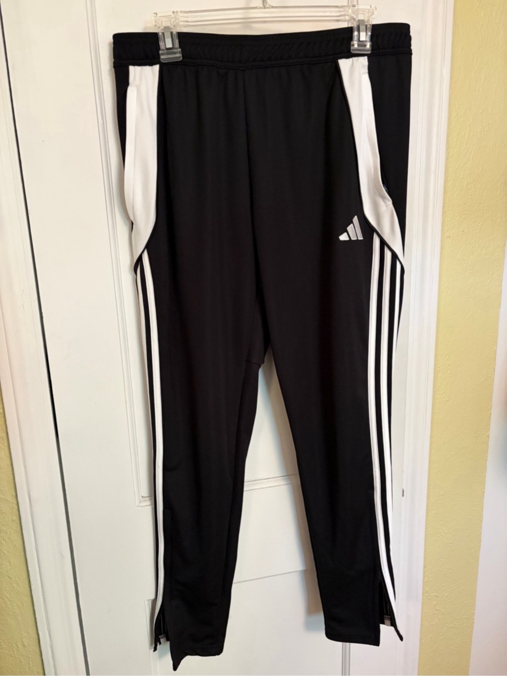 NWT Adidas Men's Tiro 24 Soccer Training Pants Black White Size Large IP1952